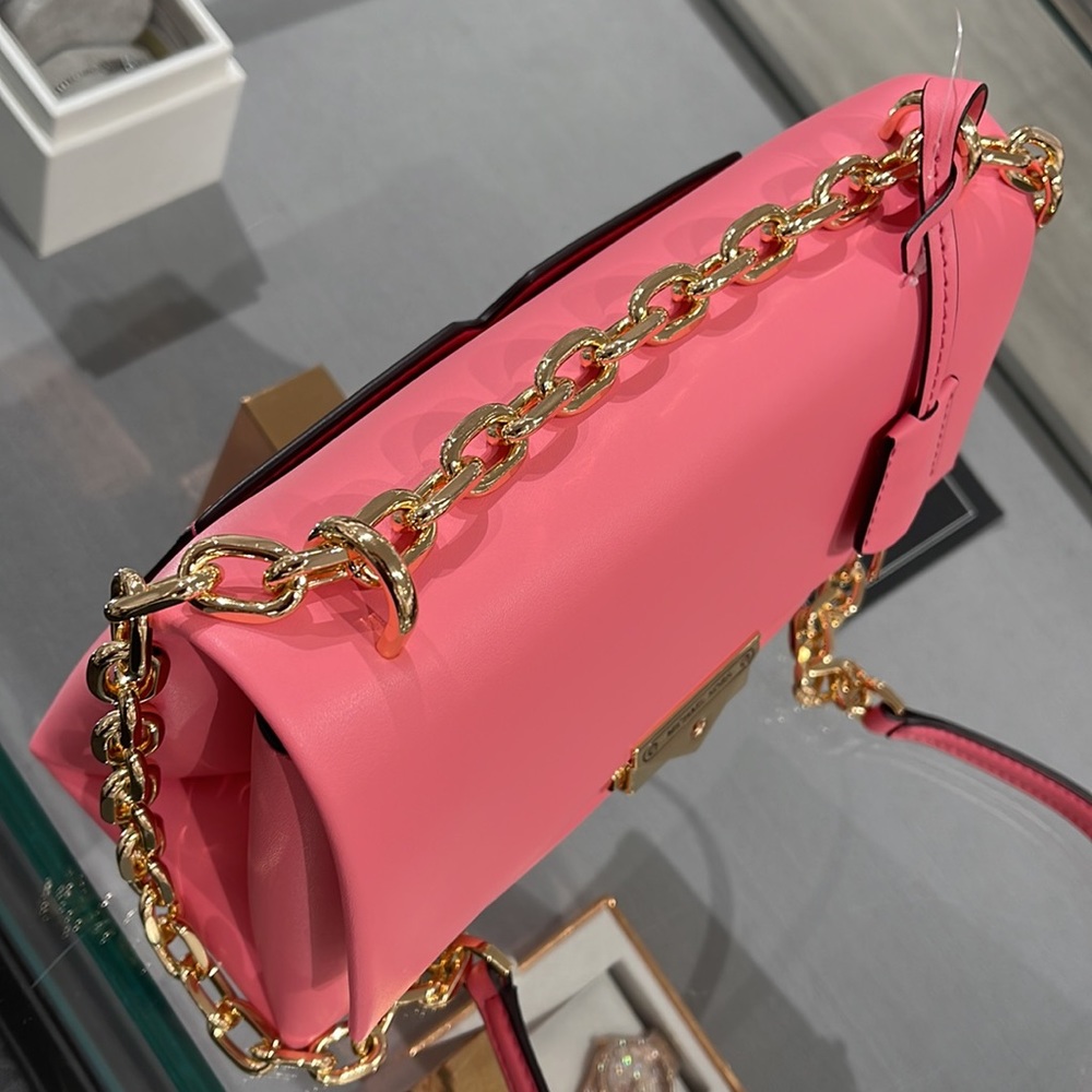 MICHAEL KORS
Cece Medium Faux Leather PKT Shoulder Satchel Crossbody Bag
NWT - Picture 5 of 16